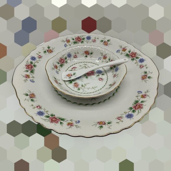 Andrea by Sadek 3 Piece "Garden of India" Scalloped Platter Dip Bowl and Spoon - Picture 5 of 16